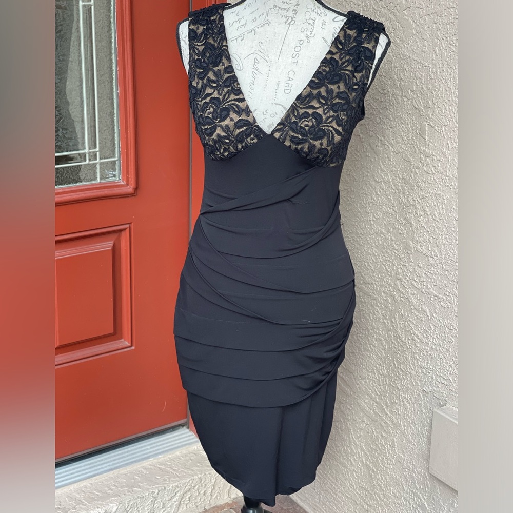 En Focus Studio Sleeveless Black Lace Formal Cocktail Homecoming Dress  Size 8